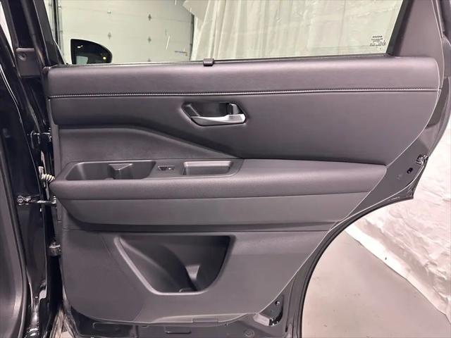 2024 Nissan Pathfinder SL 4WD