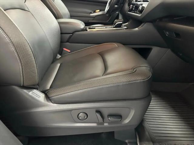 2024 Nissan Pathfinder SL 4WD