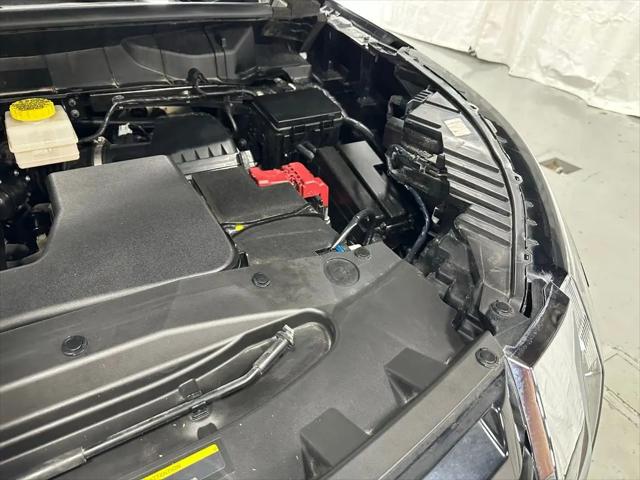 2024 Nissan Pathfinder SL 4WD