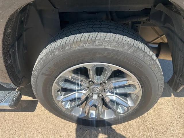 2022 Ram 1500 Laramie Crew Cab 4x2 5'7" Box