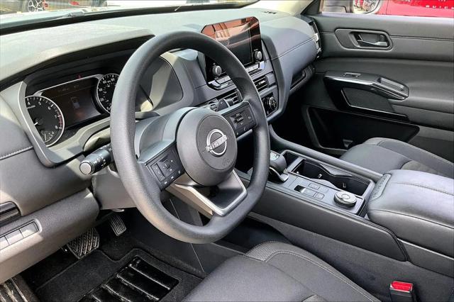 2025 Nissan Pathfinder S 4WD