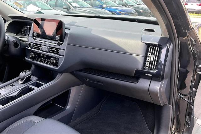 2025 Nissan Pathfinder S 4WD