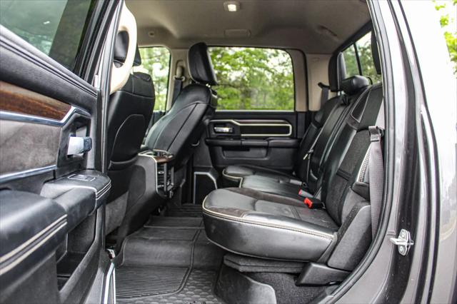 2022 Ram 3500 Laramie Crew Cab 4x4 8' Box