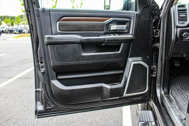 2022 Ram 3500 Laramie Crew Cab 4x4 8' Box