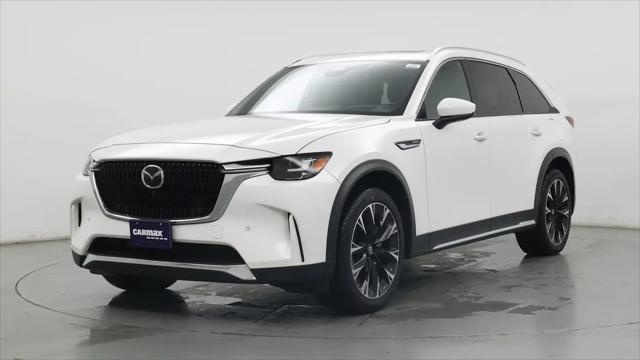 2024 Mazda X-90 Premium Plus