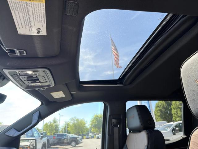 2023 Chevrolet Silverado 1500 4WD Crew Cab Short Bed High Country
