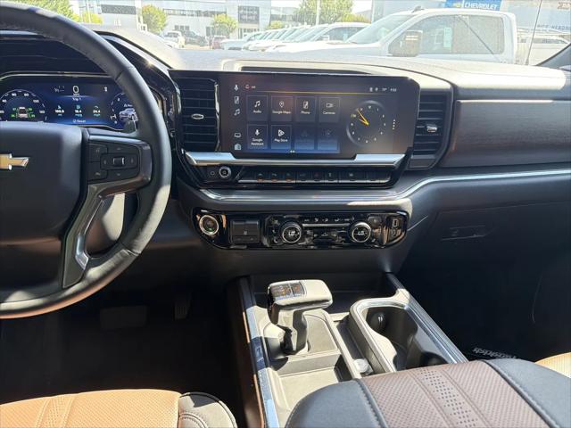 2023 Chevrolet Silverado 1500 4WD Crew Cab Short Bed High Country