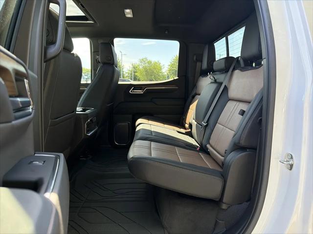 2023 Chevrolet Silverado 1500 4WD Crew Cab Short Bed High Country