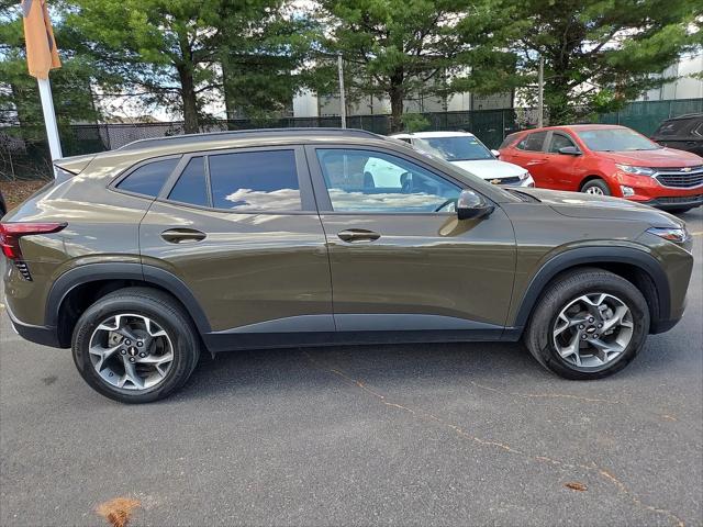 2024 Chevrolet Trax FWD LT