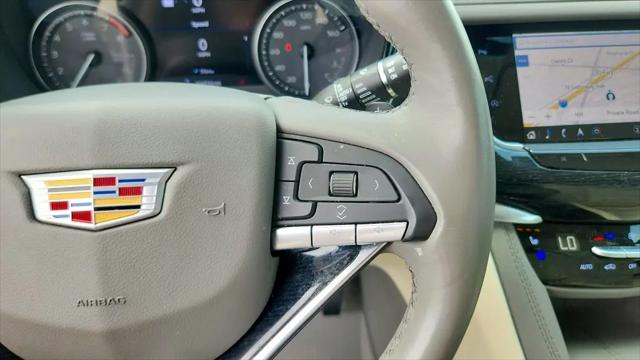 2024 Cadillac XT6 FWD Premium Luxury