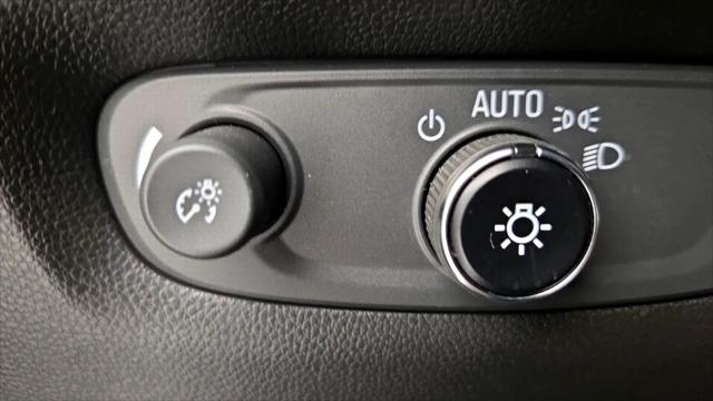 2023 Chevrolet Traverse AWD LT Leather