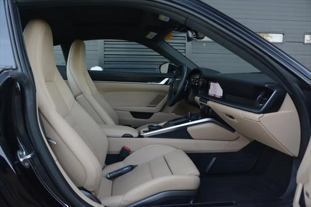 2021 Porsche 911 Carrera