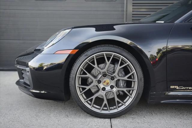 2021 Porsche 911 Carrera