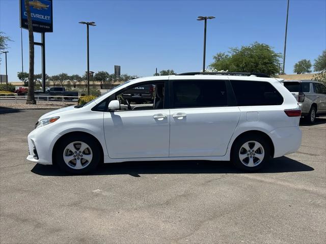2018 Toyota Sienna LE 8 Passenger