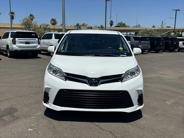 2018 Toyota Sienna LE 8 Passenger