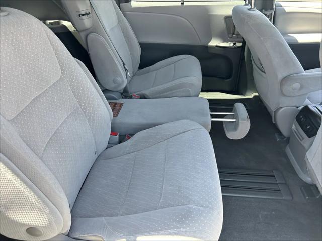 2018 Toyota Sienna LE 8 Passenger