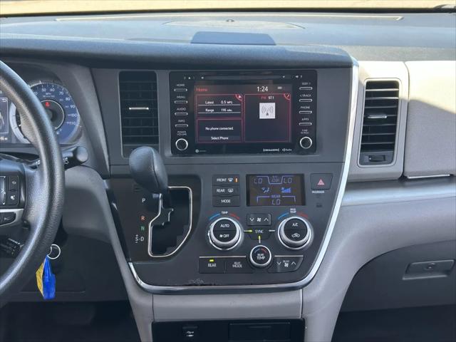 2018 Toyota Sienna LE 8 Passenger