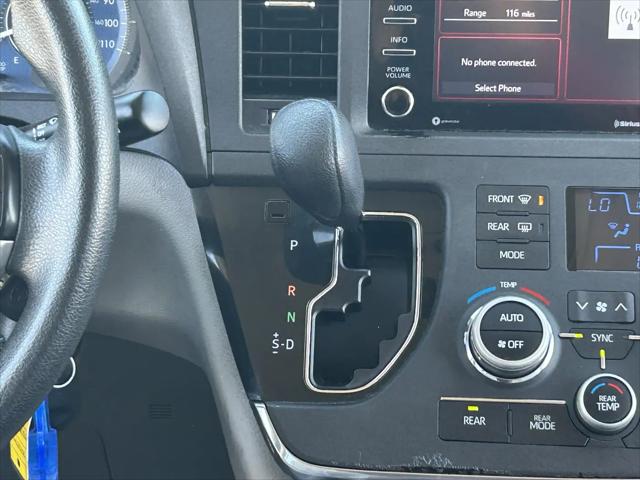 2018 Toyota Sienna LE 8 Passenger