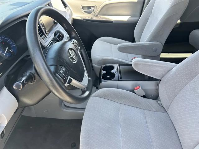 2018 Toyota Sienna LE 8 Passenger