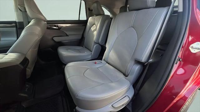 2022 Toyota Highlander Hybrid Limited
