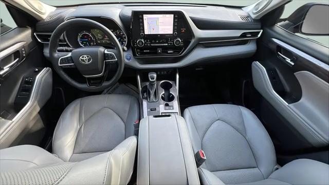 2022 Toyota Highlander Hybrid Limited