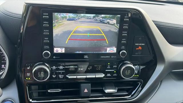 2022 Toyota Highlander Hybrid Limited