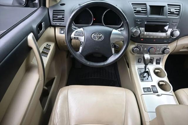 2012 Toyota Highlander SE V6