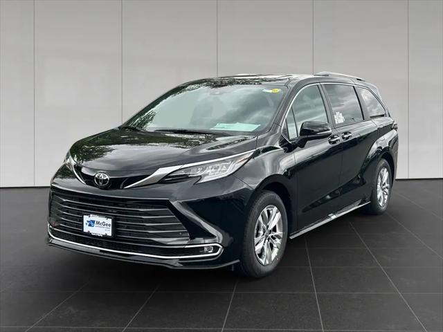 2026 Toyota Sienna Limited for sale in Putnam, CT
