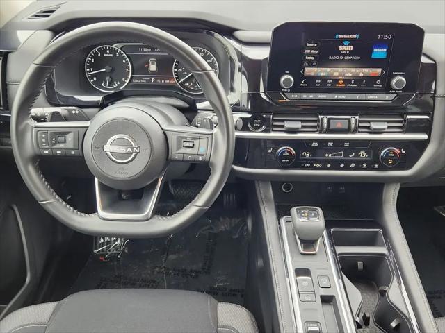 2025 Nissan Pathfinder SV FWD