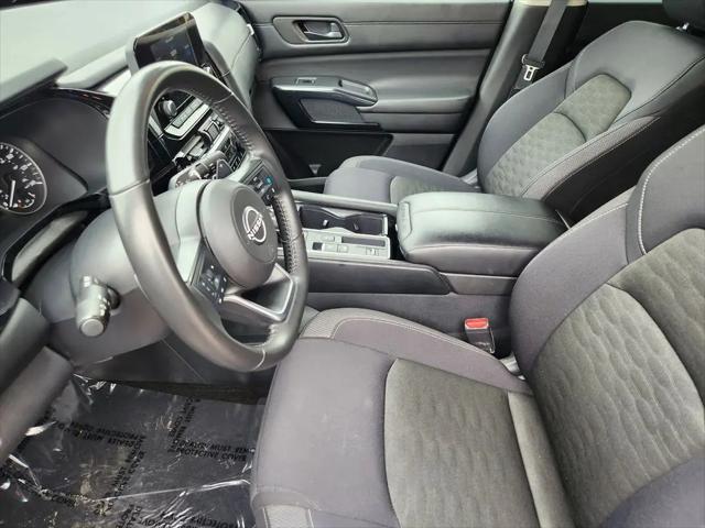 2025 Nissan Pathfinder SV FWD