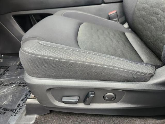 2025 Nissan Pathfinder SV FWD