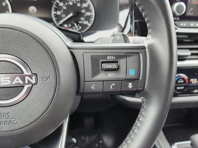 2025 Nissan Pathfinder SV FWD
