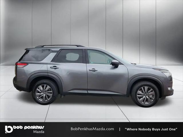 2025 Nissan Pathfinder SV FWD