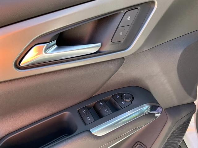 2025 Chevrolet Traverse FWD LT