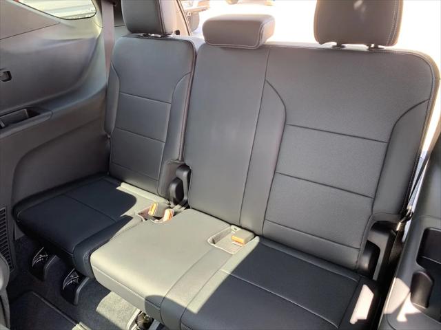 2025 Chevrolet Traverse FWD LT