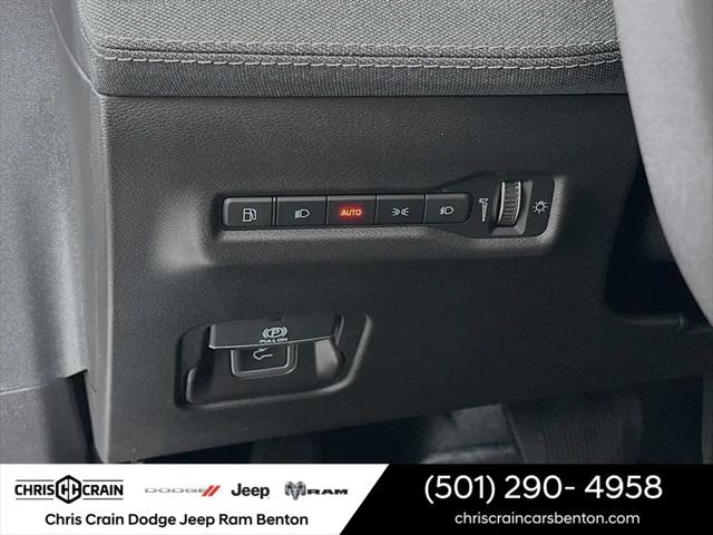 2026 Jeep Cherokee Laredo 4x4
