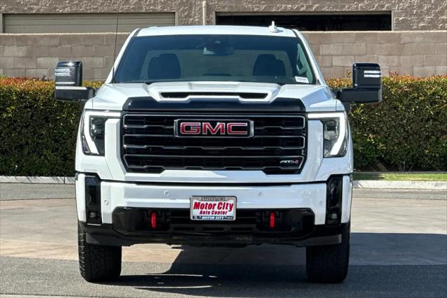 2026 GMC Sierra 2500HD Crew Cab, Standard Bed, AT4, 4WD