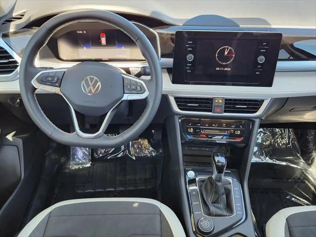 2026 Volkswagen Taos SE