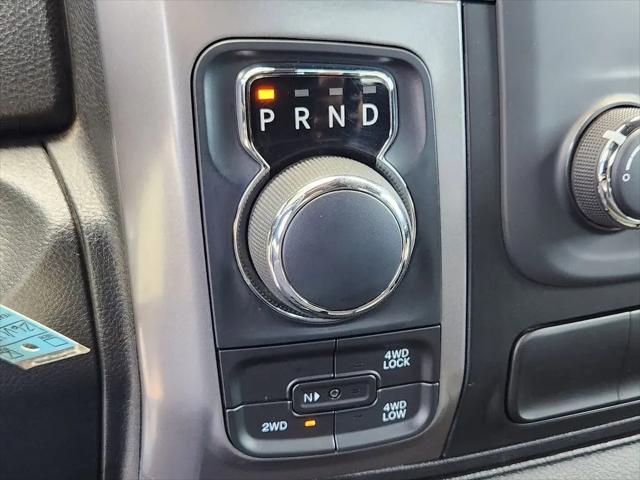 2024 Ram 1500 Classic Warlock Crew Cab 4x4 5'7" Box