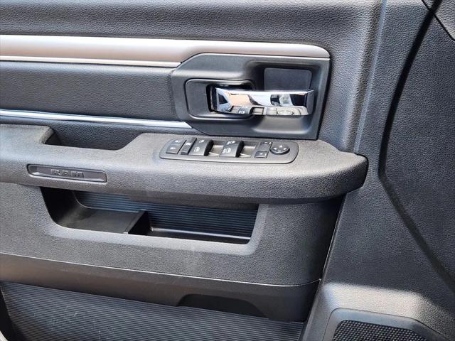 2024 Ram 1500 Classic Warlock Crew Cab 4x4 5'7" Box