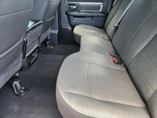 2024 Ram 1500 Classic Warlock Crew Cab 4x4 5'7" Box