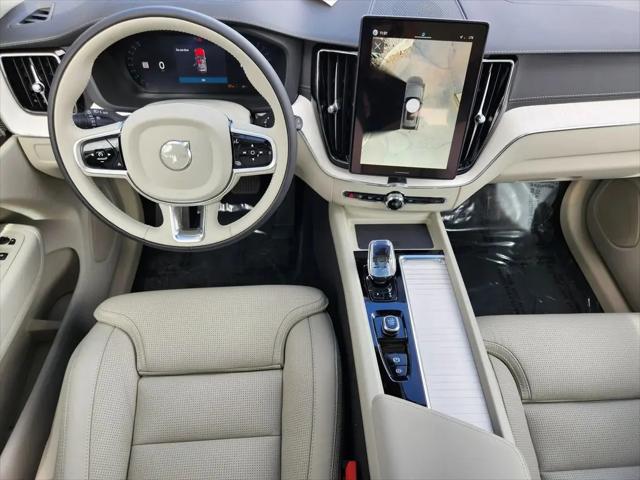 2026 Volvo XC60 B5 Ultra
