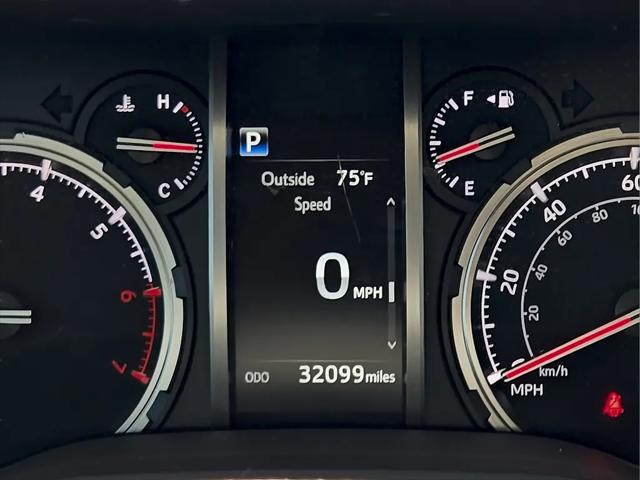2022 Toyota 4Runner TRD Off Road