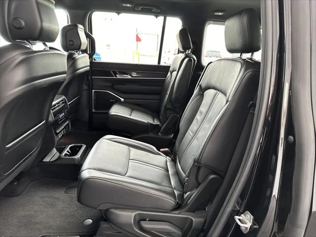 2022 Jeep Wagoneer Series III 4x4
