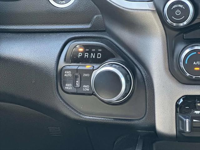2020 Ram 1500 Big Horn Crew Cab 4x4 5'7" Box