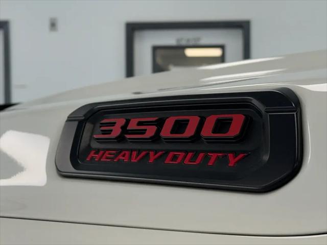 2020 Ram 3500 Laramie Crew Cab 4x4 6'4" Box