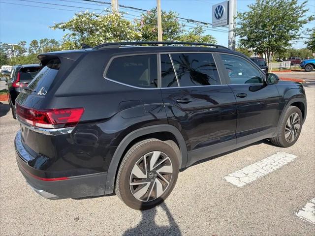 2024 Volkswagen Atlas 2.0T SE w/Technology