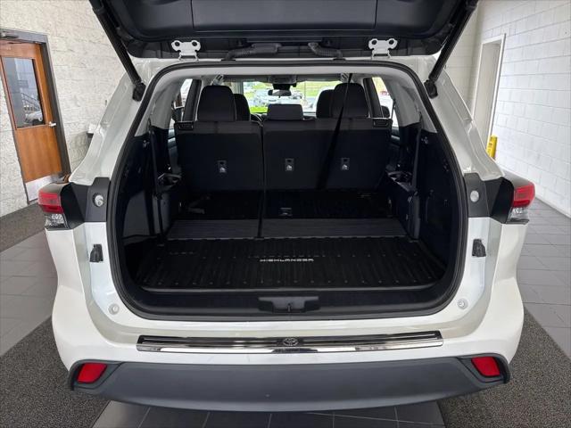 2020 Toyota Highlander Hybrid LE