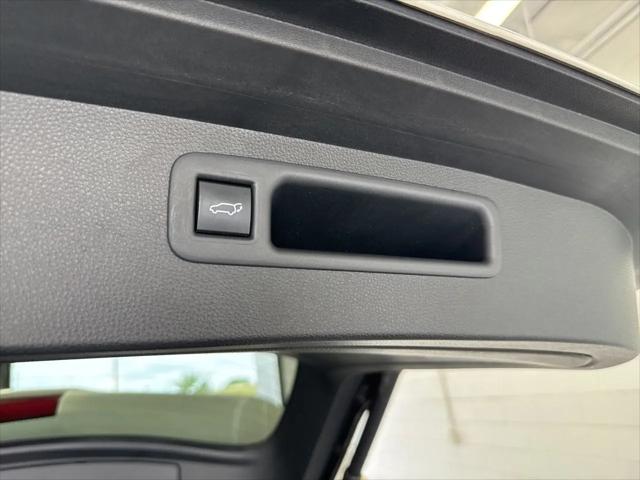 2020 Toyota Highlander Hybrid LE