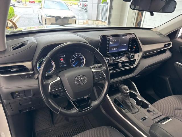 2020 Toyota Highlander Hybrid LE